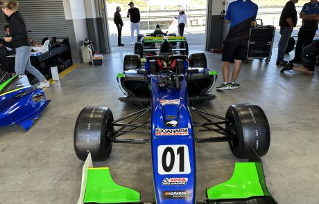 F4 race car
